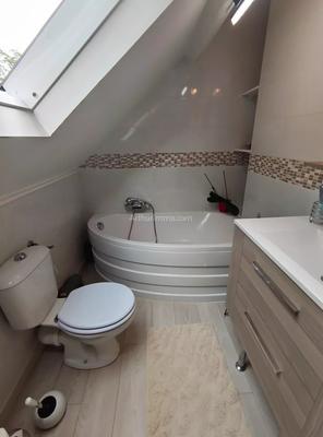 Maison - 96 m² - 5 pièces