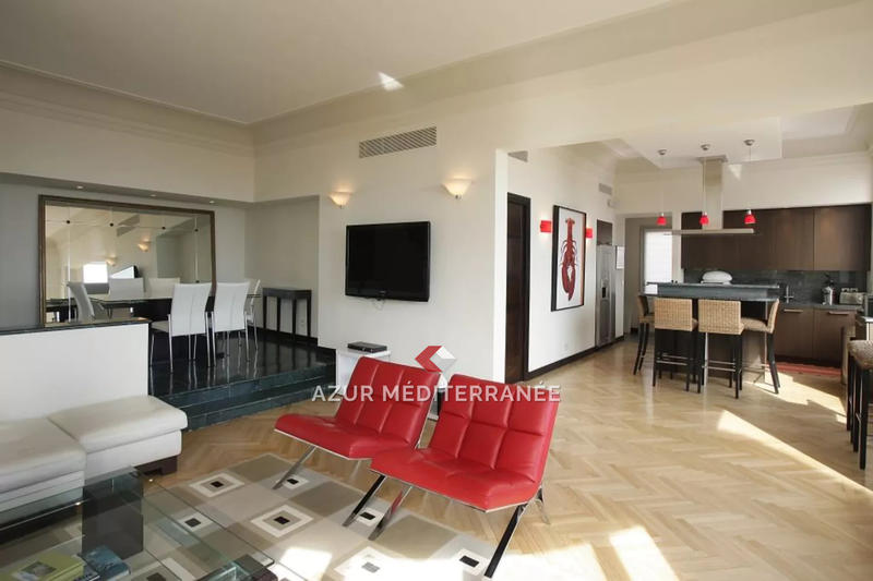 Villa - 298 m² - 6 pièces