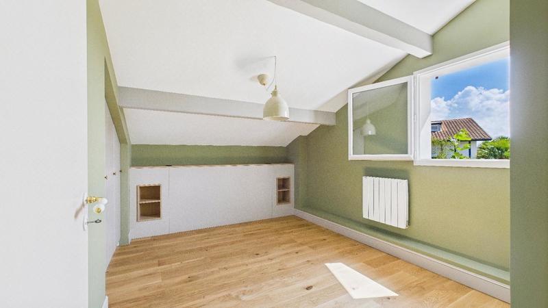 Maison - 156 m² - 6 pièces