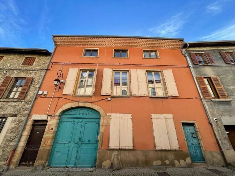 Propriété - 700 m² - 22 pièces