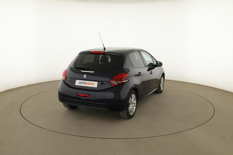 Peugeot 208 1.6 Blue-HDi Style 5p 75 ch