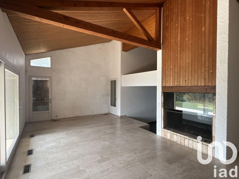 Maison - 311 m² - 7 pièces