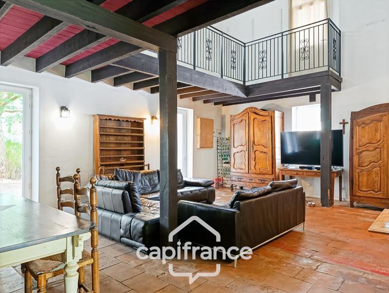 Moulin - 330 m² - 7 pièces