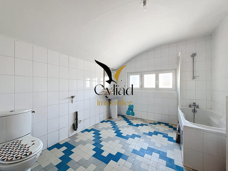 Maison - 99 m² - 3 pièces