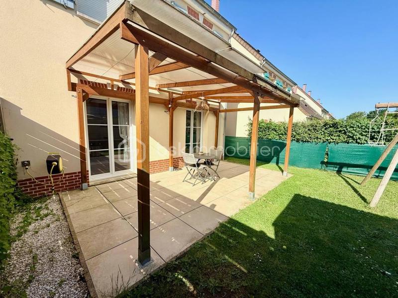 Maison - 80 m² - 5 pièces