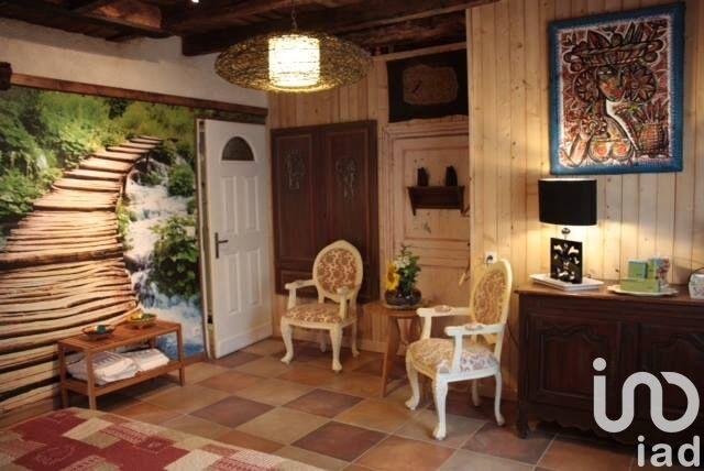 Maison de village - 250 m² - 10 pièces