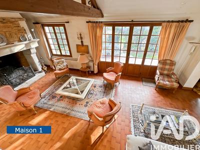 Maison - 278 m² - 9 pièces