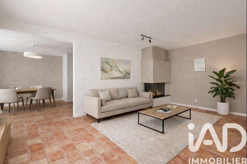 Maison - 169 m² - 9 pièces