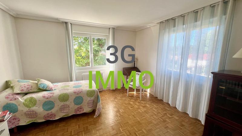 Appartement - 82 m² - 3 pièces