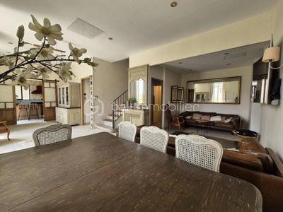 Mas - 210 m² - 8 pièces