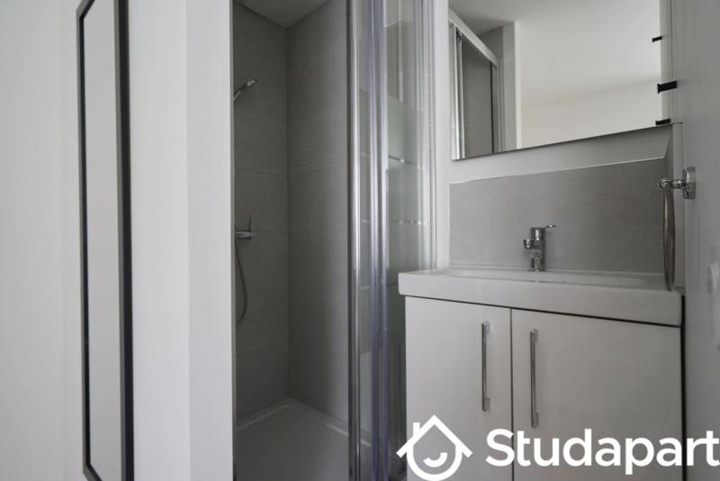 Chambre - 9 m² - 1 pièce