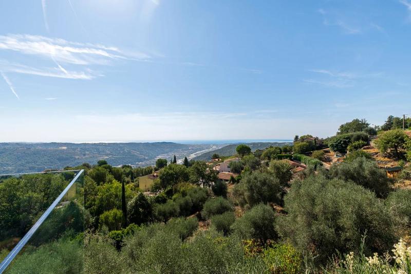 Maison - 233 m² - 8 pièces