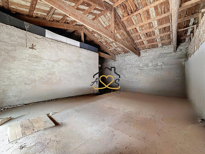 Maison - 176 m² - 9 pièces