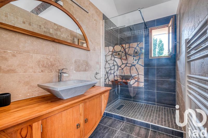 Maison - 177 m² - 7 pièces