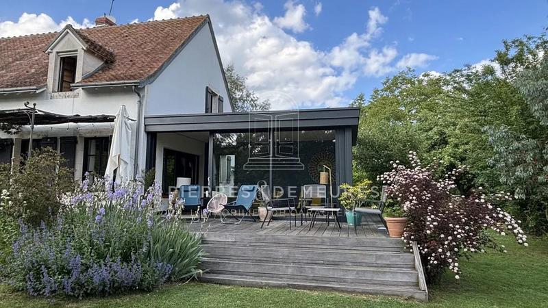 Maison - 190 m² - 8 pièces