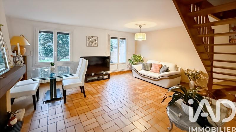 Maison - 88 m² - 5 pièces