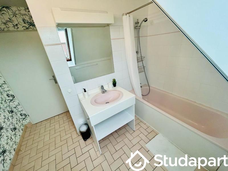 Chambre - 58 m² - 1 pièce