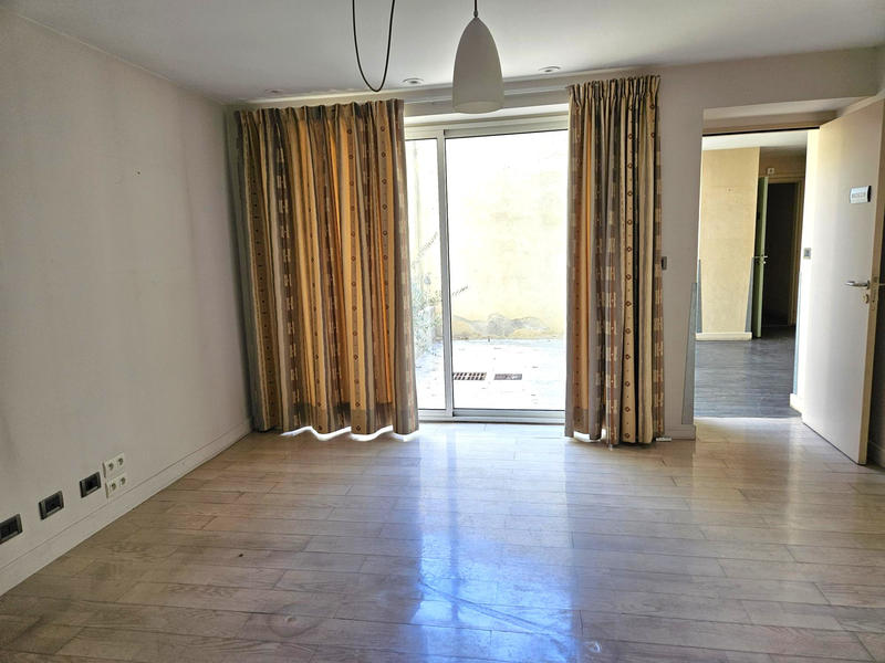 Local commercial - 257 m²