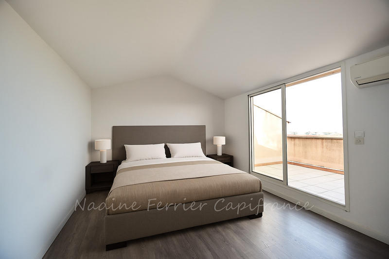 Appartement - 95 m² - 5 pièces