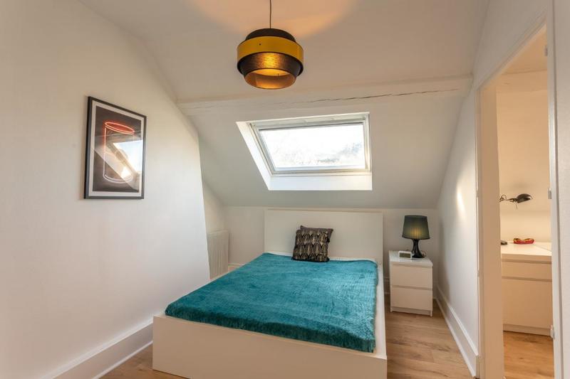 Chambre - 11 m² - 1 pièce