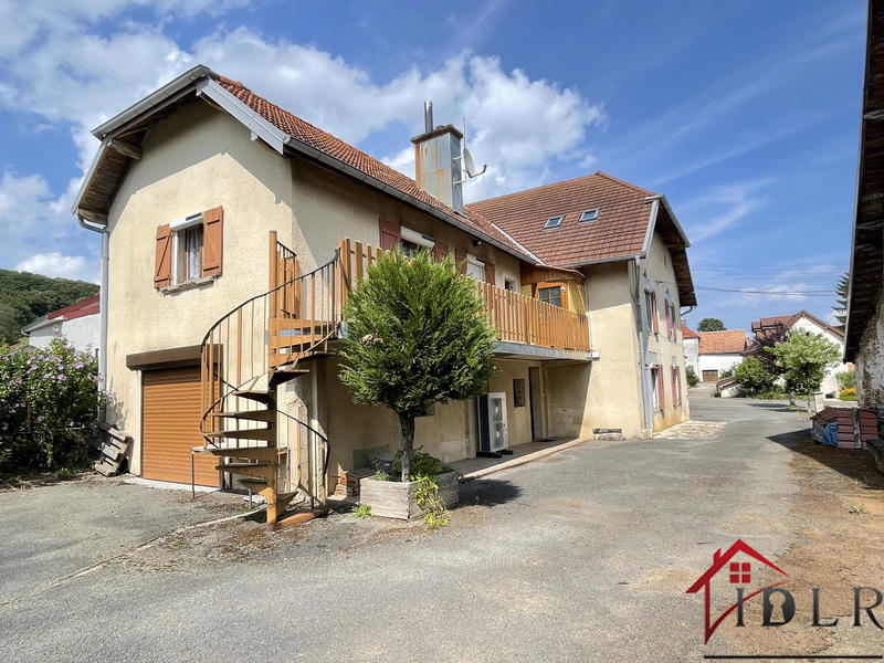 Maison de village - 217 m² - 9 pièces