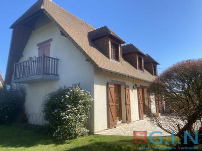 Maison - 136 m² - 7 pièces