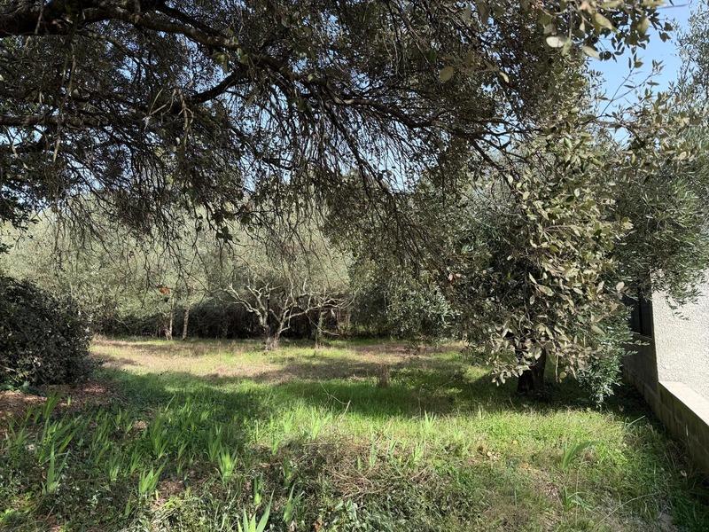 Terrain constructible - 529 m²