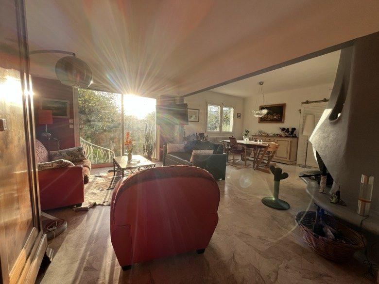 Maison - 127 m² - 6 pièces