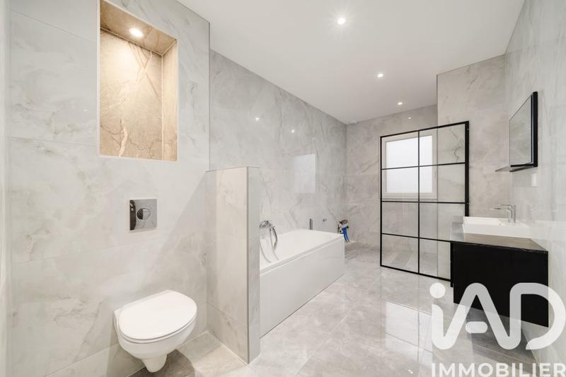 Maison - 119 m² - 6 pièces