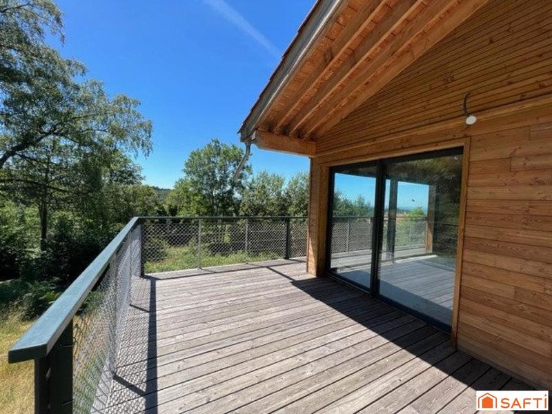 Maison - 135 m² - 4 pièces