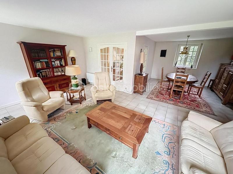 Maison - 167 m² - 7 pièces