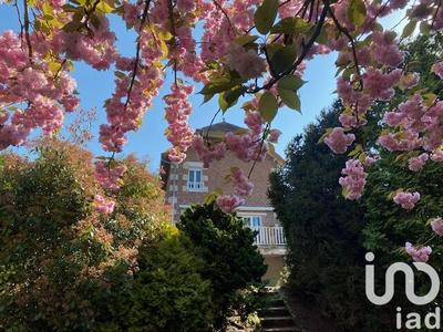 Maison - 151 m² - 6 pièces