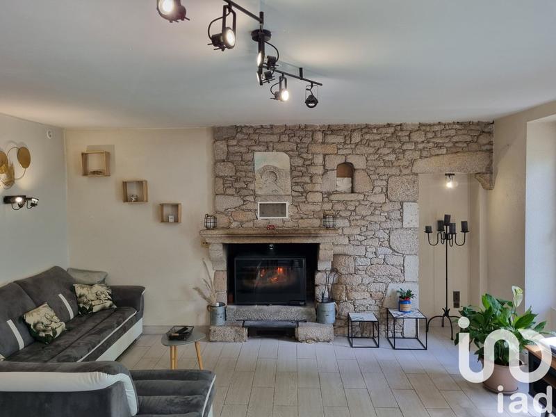 Maison - 142 m² - 8 pièces