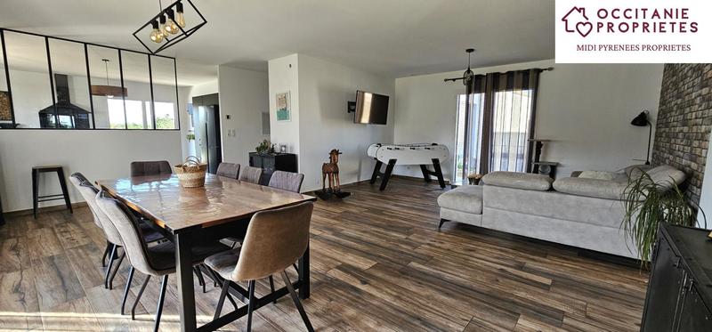 Maison - 120 m² - 5 pièces