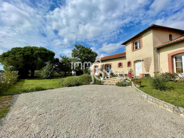 Maison - 192 m² - 6 pièces