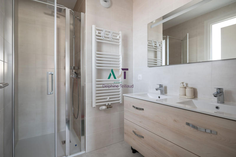 Appartement - 102 m² - 4 pièces