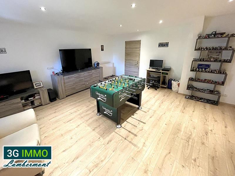 Maison - 339 m² - 10 pièces