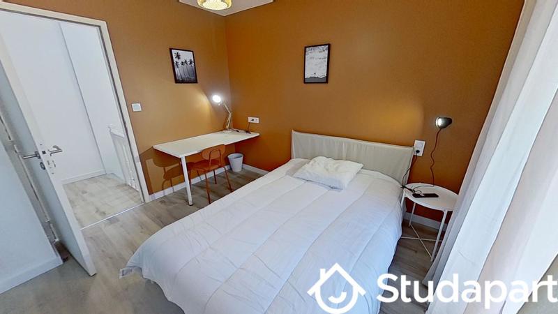 Chambre - 12 m² - 1 pièce