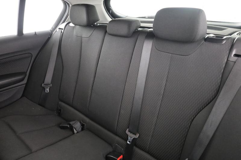 Bmw Série 1 118dA Lounge 5p 143 ch