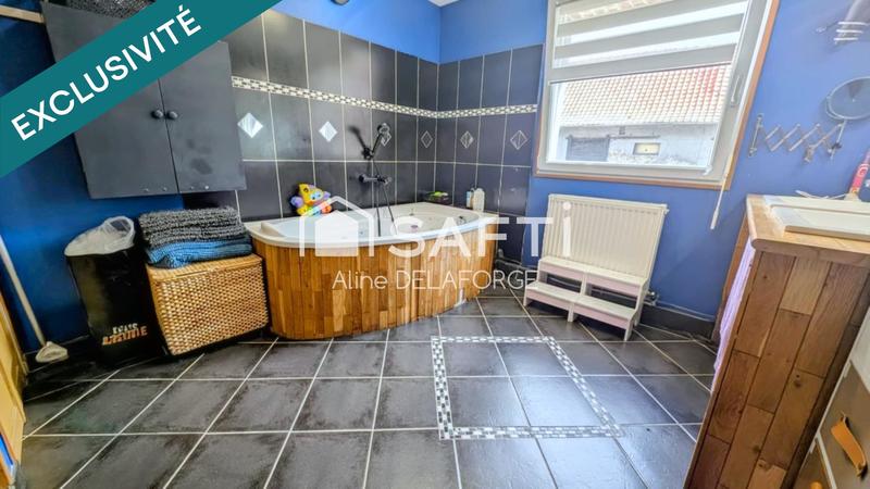 Maison - 235 m² - 8 pièces