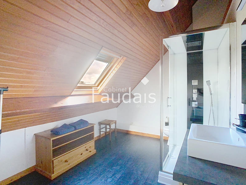 Villa - 100 m² - 7 pièces