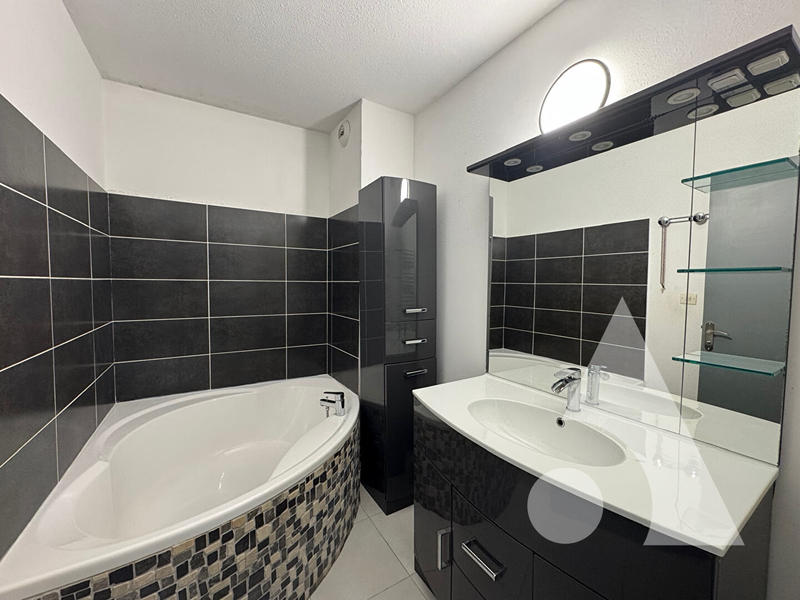 Appartement - 110 m² - 5 pièces