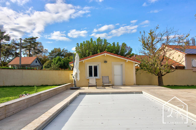 Maison - 140 m² - 5 pièces