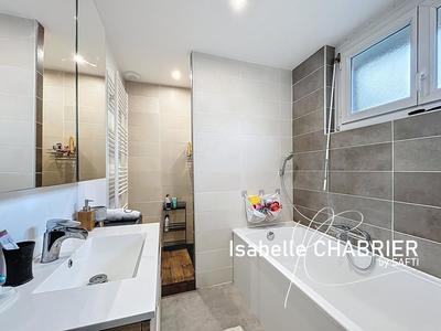 Maison - 116 m² - 4 pièces