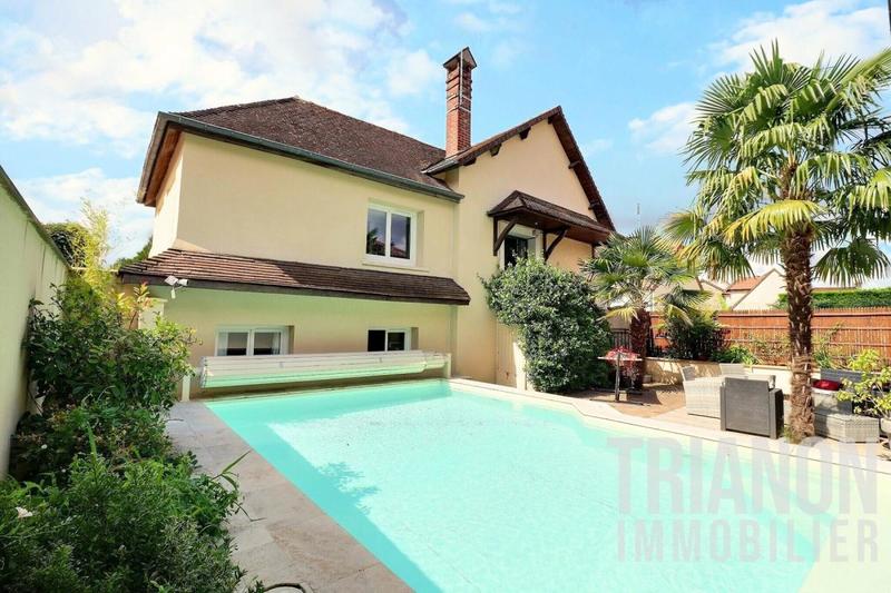 Maison - 161 m² - 5 pièces