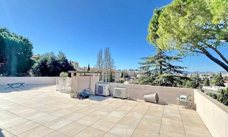 Appartement - 114 m² - 3 pièces