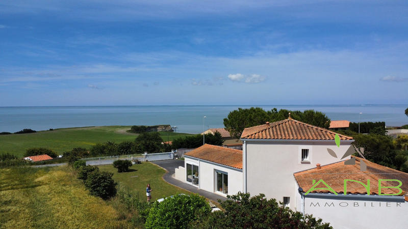 Maison - 142 m² - 5 pièces