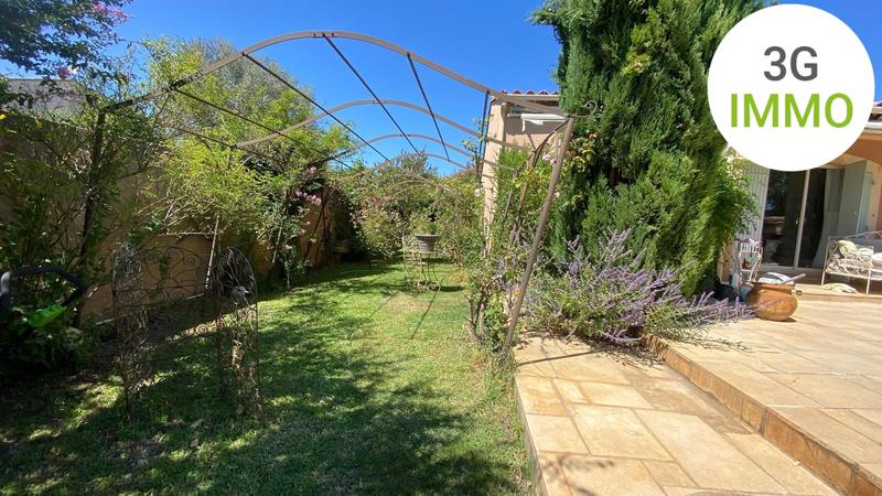 Maison traditionnelle - 95 m² - 4 pièces