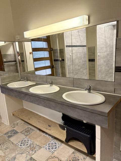 Villa - 337 m² - 15 pièces