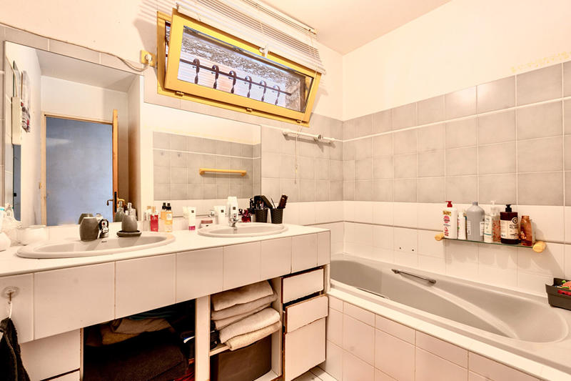 Maison - 161 m² - 6 pièces